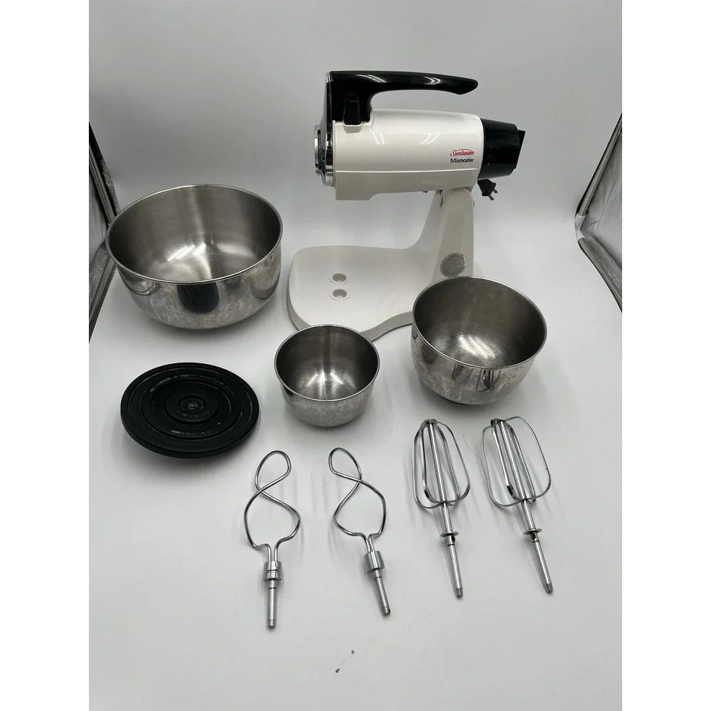 Vintage Sunbeam Mixmaster Stand Mixer | 2 Bowls, Beaters & Dough Hooks | Works!!